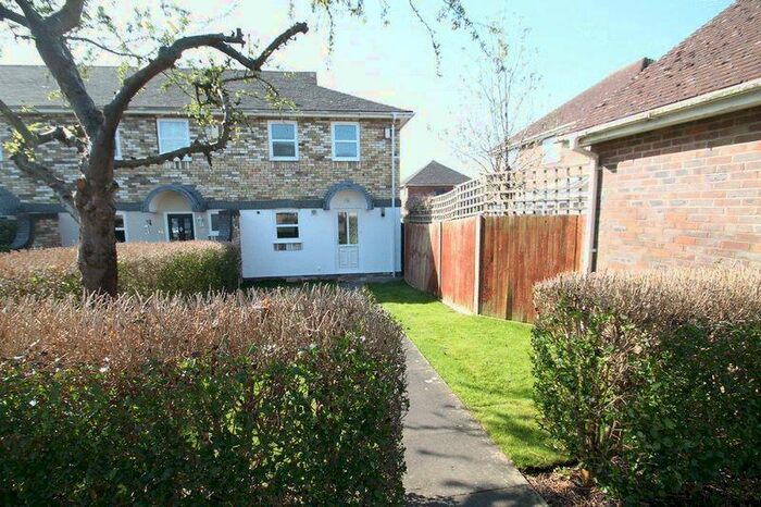 3 Bedroom Semi-Detached House To Rent In Saffron Rise, Eaton Bray, LU6