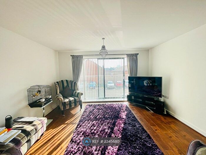 2 Bedroom Flat To Rent In Bridgewater Wharf, Droylsden, Manchester, M43