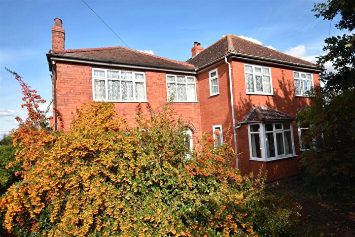 6 Bedroom House For Sale In Brant Road, Fulbeck, Grantham, NG32