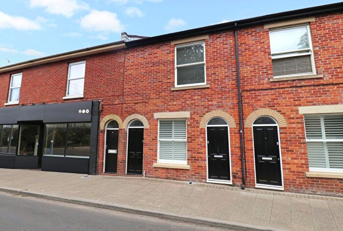 2 Bedroom Maisonette For Sale In Victoria Road, Netley Abbey, SO31