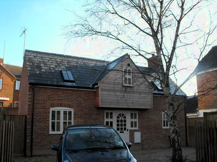 2 Bedroom Detached House To Rent In The Old Dairy, Mudeford, BH23