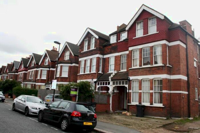 1 Bedroom Flat To Rent In Pinfold Road, Streatham SW16
