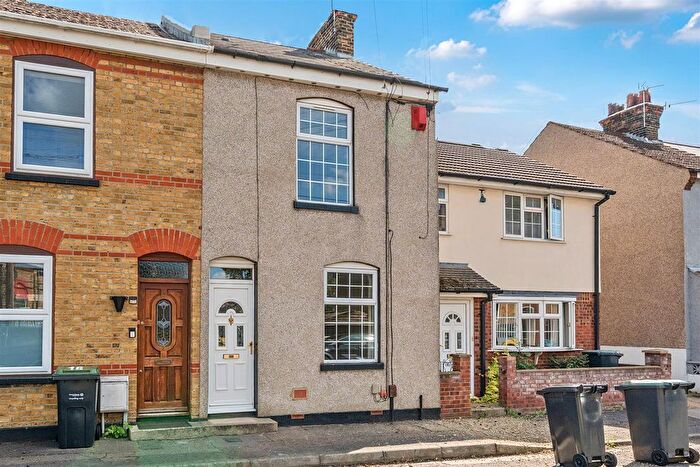 3 Bedroom Terraced House To Rent In Five Ash Road, Gravesend, DA11