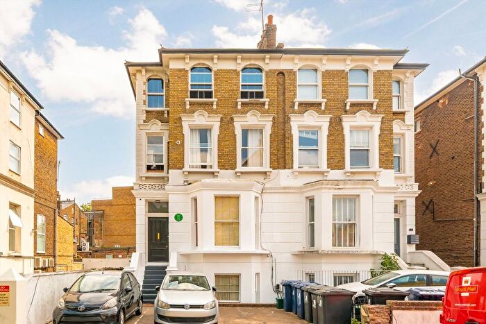 1 Bedroom Flat To Rent In Windsor Road, Ealing, W5