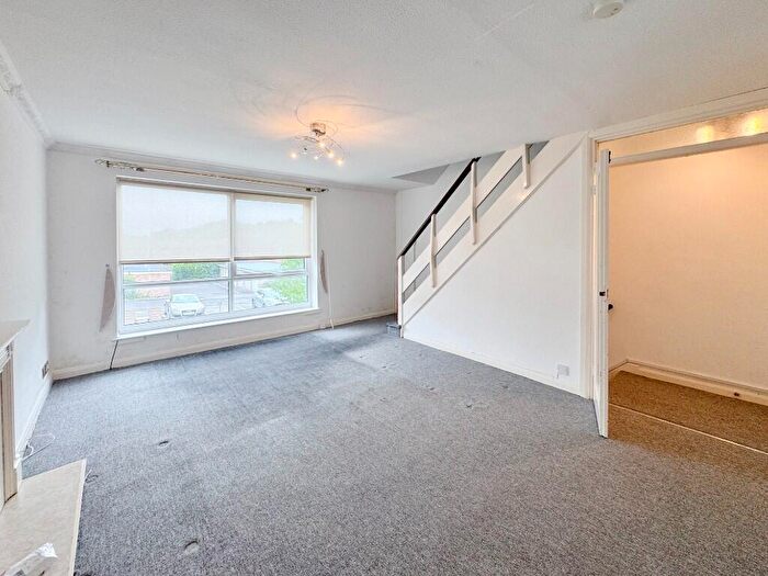 2 Bedroom Maisonette To Rent In Montagu Road, BH23