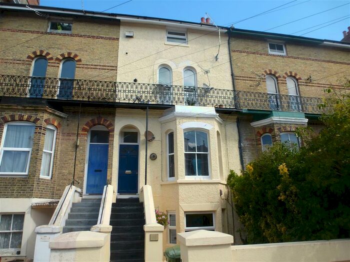 1 Bedroom Apartment To Rent In St Simons Road, Southsea, PO5