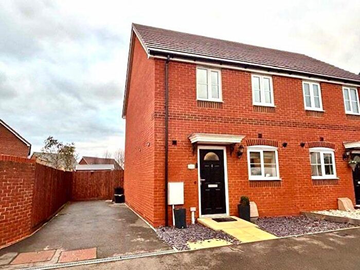 2 Bedroom Semi-Detached House To Rent In Lovage Lane, Calne, SN11