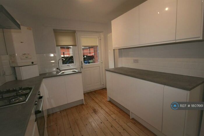 1 Bedroom Flat To Rent In London Road, Glasgow, G32