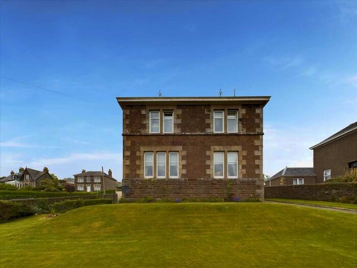 3 Bedroom House For Sale In Upper, Dalintober, Campbeltown, PA28