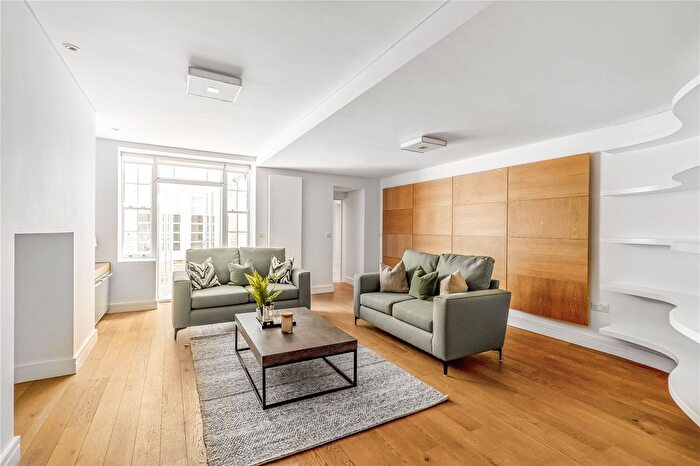 2 Bedroom Flat To Rent In Devonshire Place, Marylebone, London, W1G