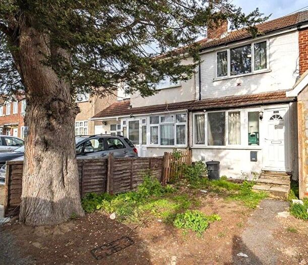 2 Bedroom Terraced House For Sale In Coronation Road, Hayes, UB3