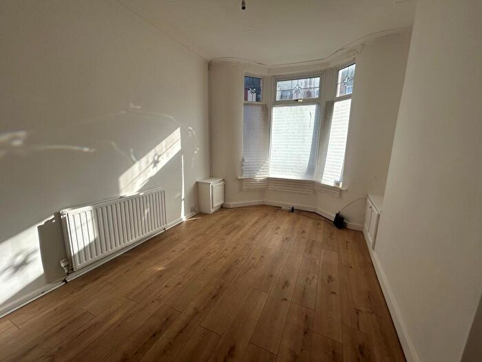 3 Bedroom House To Rent In Romer Road, L6