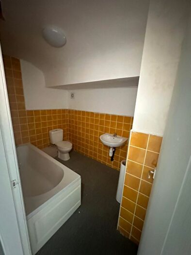 Studio To Rent In -, City Road, Bradford, West Yorkshire, BD8