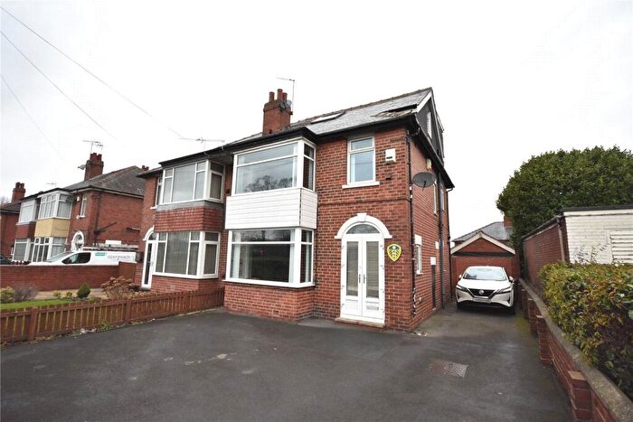 5 Bedroom Semi-Detached House To Rent In York Road, Leeds, West Yorkshire, LS14