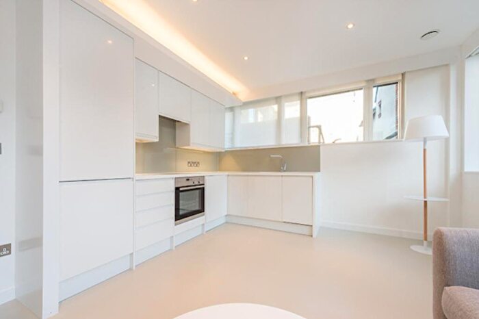 2 Bedroom Apartment To Rent In Alfred Street, Oxford, Oxfordshire, OX1