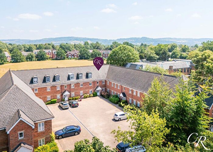 2 Bedroom Flat For Sale In Wade Court, Cheltenham, GL51