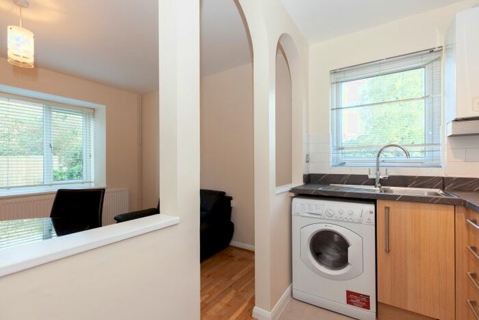 1 Bedroom Terraced House To Rent In Chamberlain Place, Kidlington, OX5