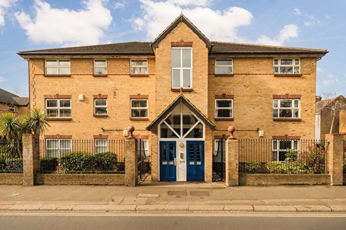 1 Bedroom Flat To Rent In Acton Lane, Chiswick, W4