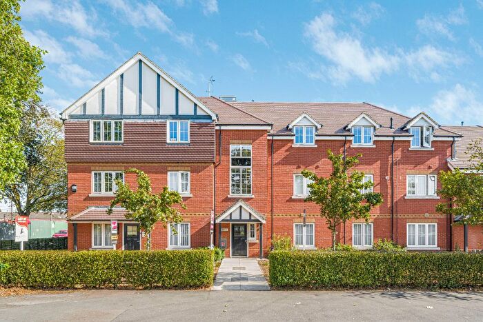 1 Bedroom Flat For Sale In Maple House, Gatehouse Close, Ashford, Surrey, TW15