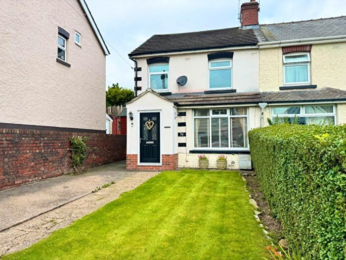 3 Bedroom Semi-Detached House For Sale In Sitwell Avenue, Stocksbridge, Sheffield, S36