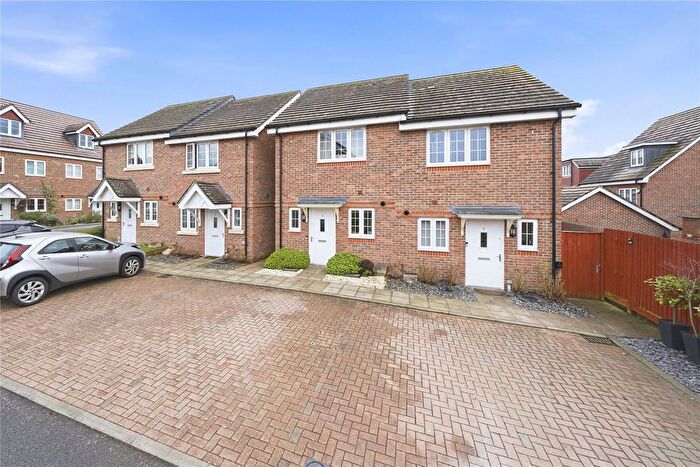 2 Bedroom Semi Detached House For Sale In Knaphill, Woking, Surrey, GU21