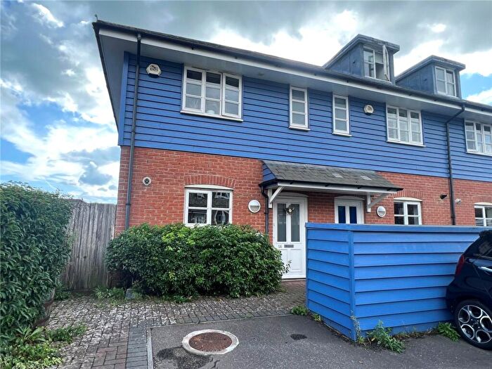 3 Bedroom Terraced House To Rent In Beechlands Close, East Preston, BN16