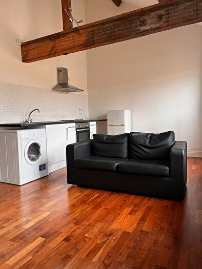 2 Bedroom Apartment To Rent In - Westgate, Huddersfield, HD1