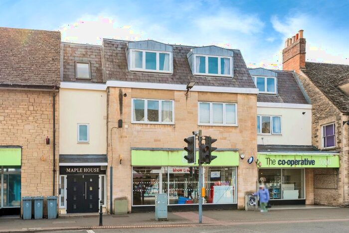 1 Bedroom Flat To Rent In High Street, Witney, OX28