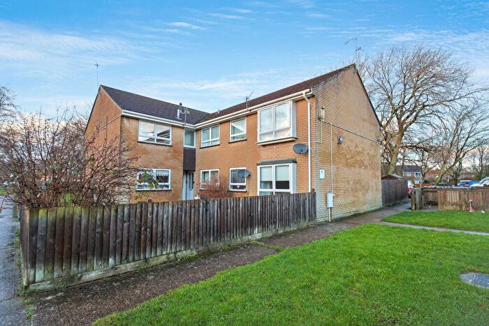 2 Bedroom Flat For Sale In Joys Road, Three Legged Cross, Wimborne, Dorset, BH21