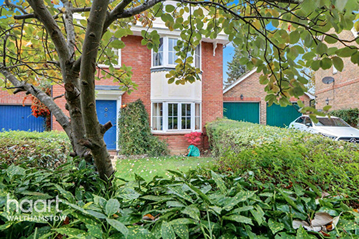 4 Bedroom Detached House For Sale In Crofton Grove, London, E4