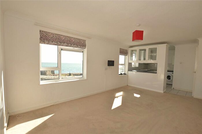 1 Bedroom Flat For Sale In Sandgate High Street, Sandgate, Folkestone, Kent, CT20