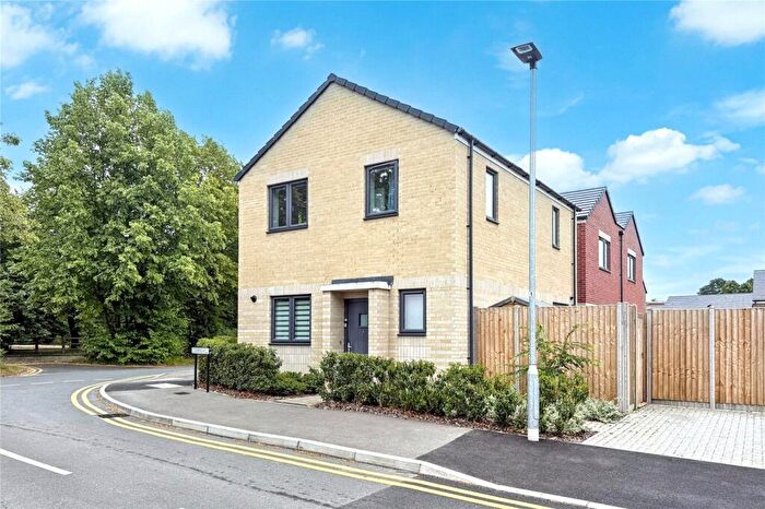 3 Bedroom Detached House For Sale In Coopers Hill, Bracknell, Berkshire, RG12