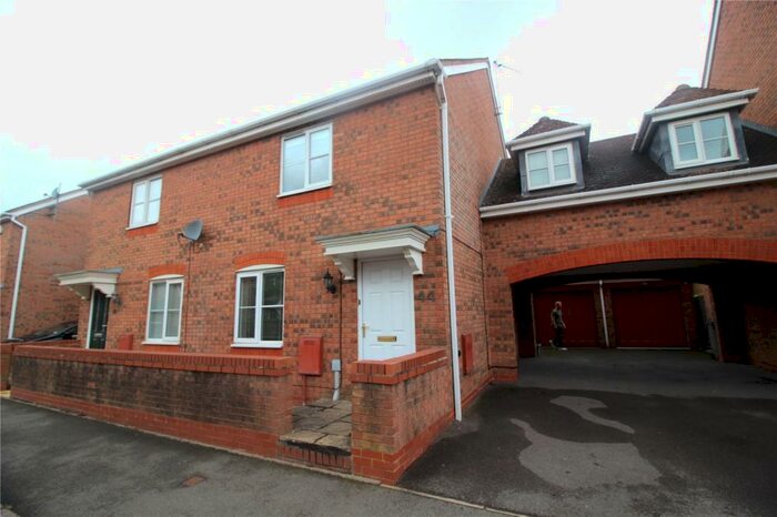 3 Bedroom Semi-Detached House To Rent In Rumbush Lane, Shirley, Solihull, West Midlands, B90