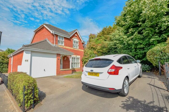 3 Bedroom Detached House To Rent In Clos Mancheldowne, Barry, CF62