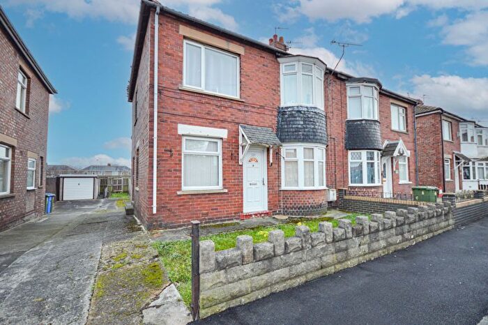 2 Bedroom Flat To Rent In Newsham Road, Blyth, NE24