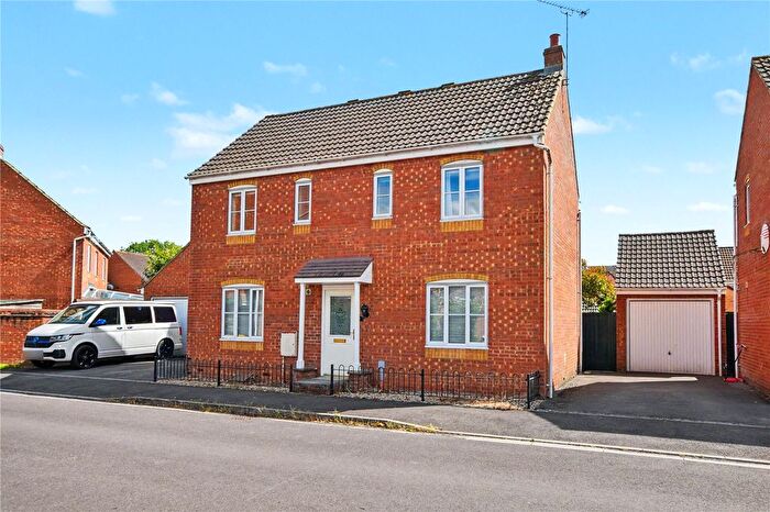 4 Bedroom Detached House For Sale In Avill Crescent, Taunton, Somerset, TA1