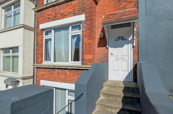 9 Bedroom Terraced House To Rent In Elm Grove, Brighton, East Sussex, BN2
