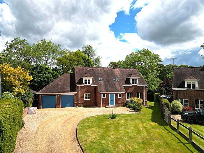 4 Bedroom Detached House For Sale In Quavey Road, Redlynch, Salisbury, Wiltshire, SP5