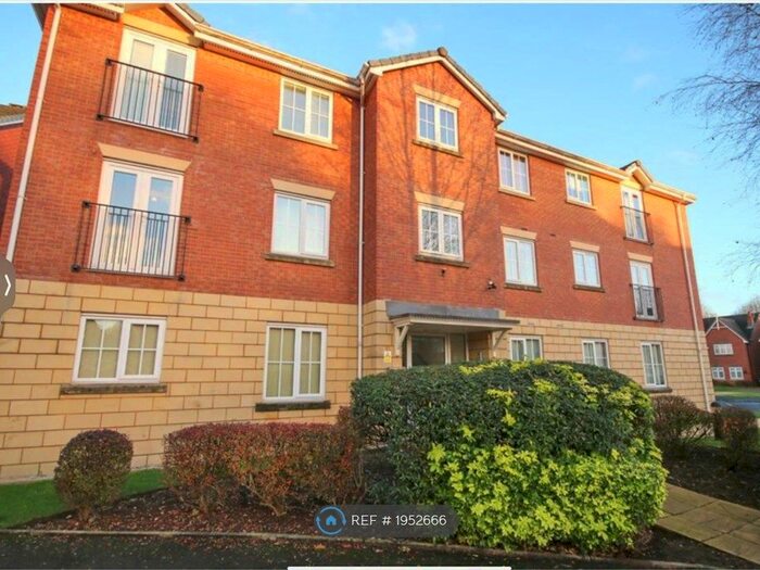 2 Bedroom Flat To Rent In Feversham Close, Manchester, M30