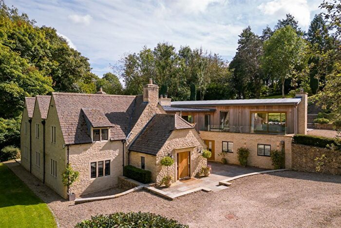 6 Bedroom Detached House For Sale In Cowley, Cheltenham, GL53