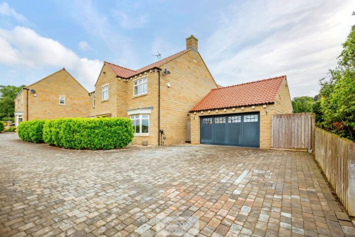 5 Bedroom Detached House For Sale In Greenlands Rise, North Anston, Sheffield, S25