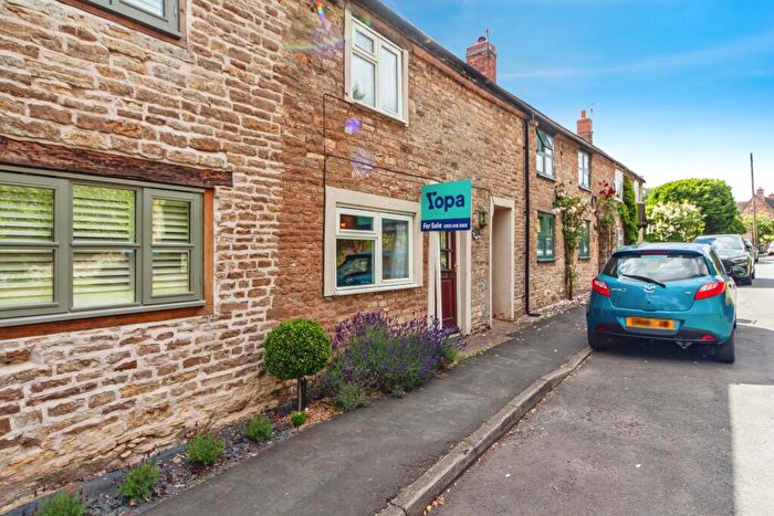 1 Bedroom Terraced House For Sale In Farm Street, Leamington Spa, CV33