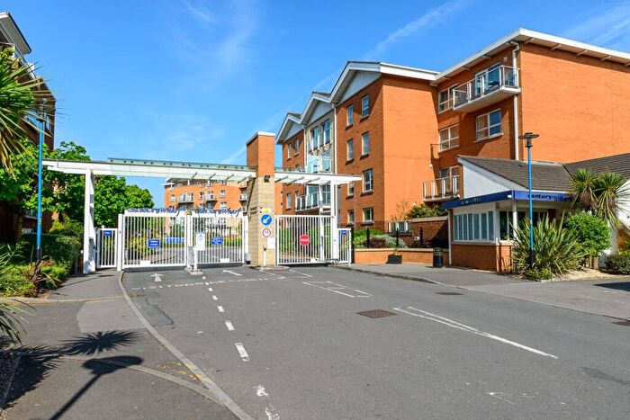 2 Bedroom Apartment To Rent In Heol Tredwen, Cardiff, CF10