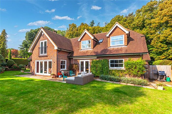 5 Bedroom Detached House For Sale In Harpsden Woods, Harpsden, Henley-on-Thames, RG9