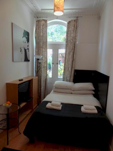 Studio To Rent In Cartwright Gardens, Bloomsbury, London, WC1H