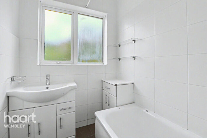 4 Bedroom Detached House For Sale In Barn Hill Estate, HA9