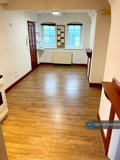 Studio To Rent In Worship Street, London, EC2A