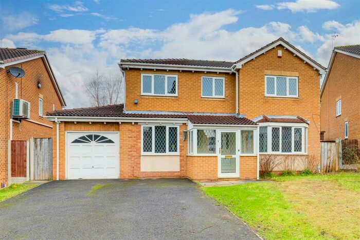 4 Bedroom Detached House To Rent In Wareham Close, West Bridgford, Nottingham, NG2