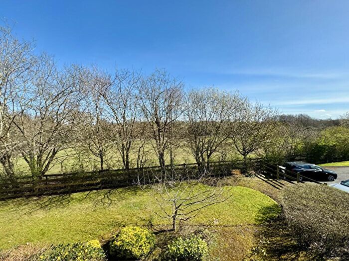2 Bedroom Apartment For Sale In Priory Gardens, Birmingham, B28