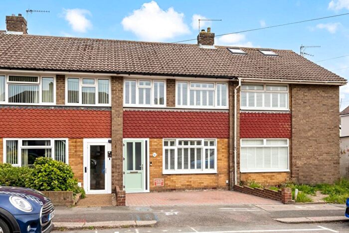3 Bedroom Terraced House For Sale In Shelldale Road, Portslade, Brighton, BN41